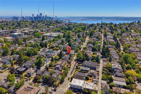 2204 3rd Avenue W Seattle WA 98119