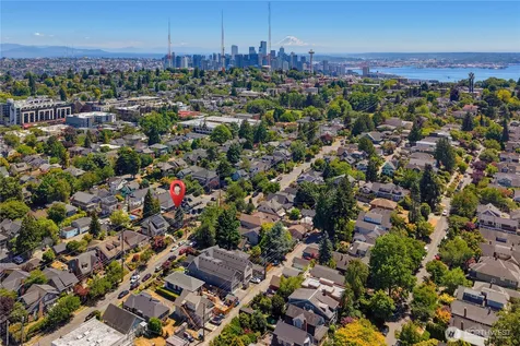 2204 3rd Avenue W Seattle WA 98119