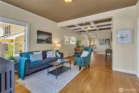 2204 3rd Avenue W Seattle WA 98119