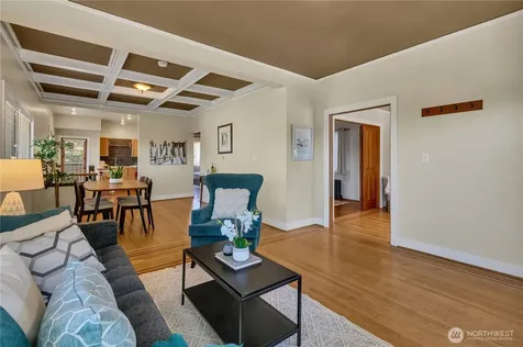 2204 3rd Avenue W Seattle WA 98119