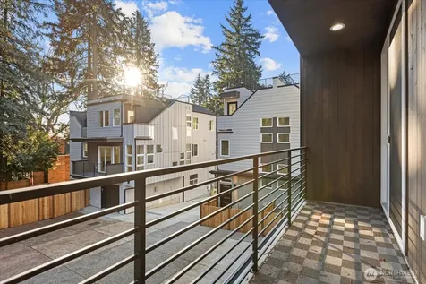 10746 Interlake Avenue N Seattle WA 98133