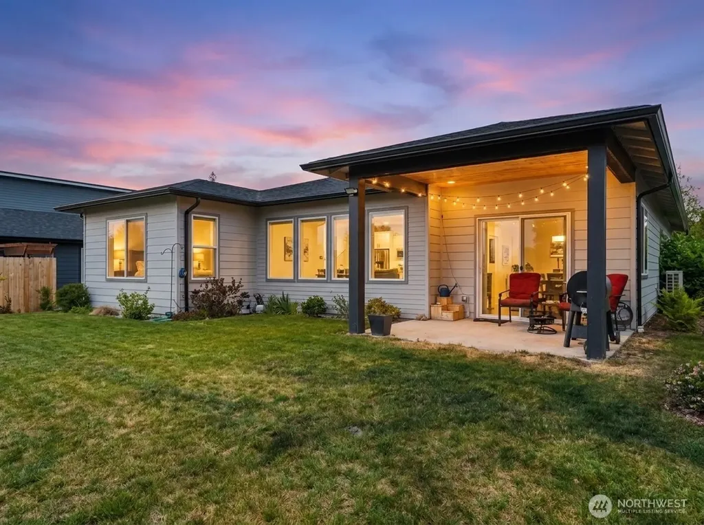 2773 Sandwood Lane Blaine WA 98230