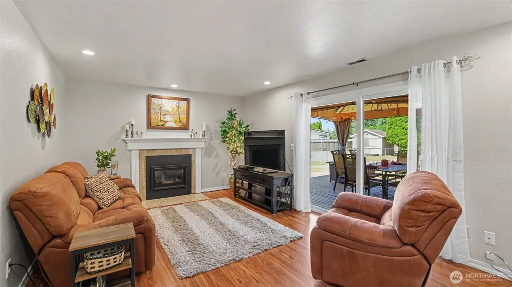 15532 156th Court SE Renton WA 98058