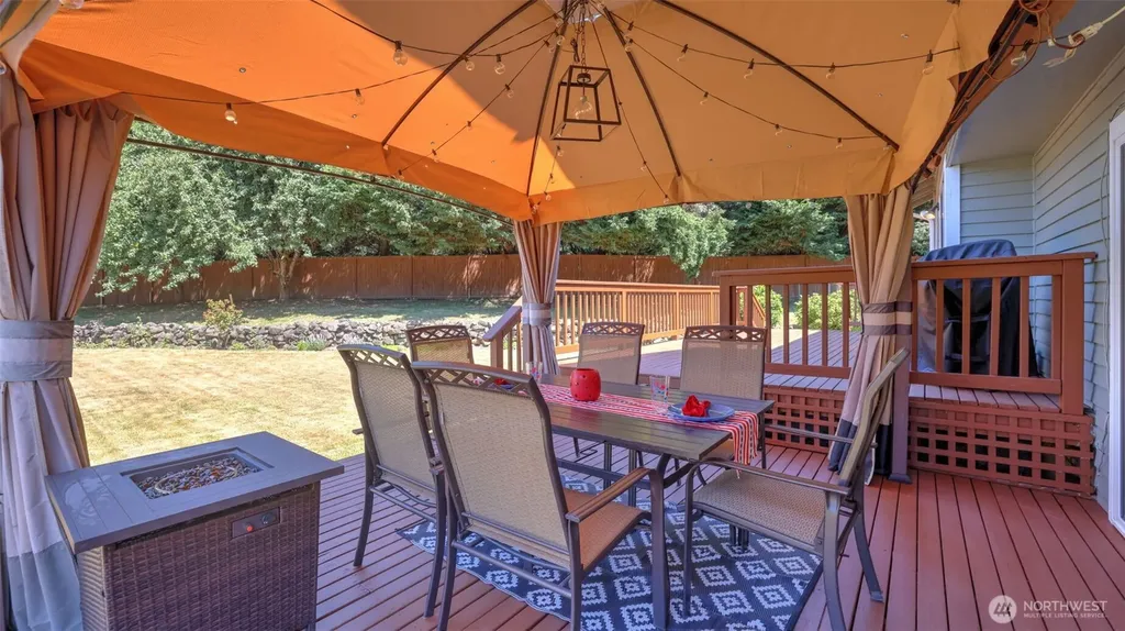 15532 156th Court SE Renton WA 98058