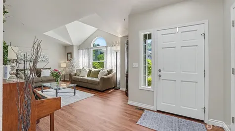 15532 156th Court SE Renton WA 98058