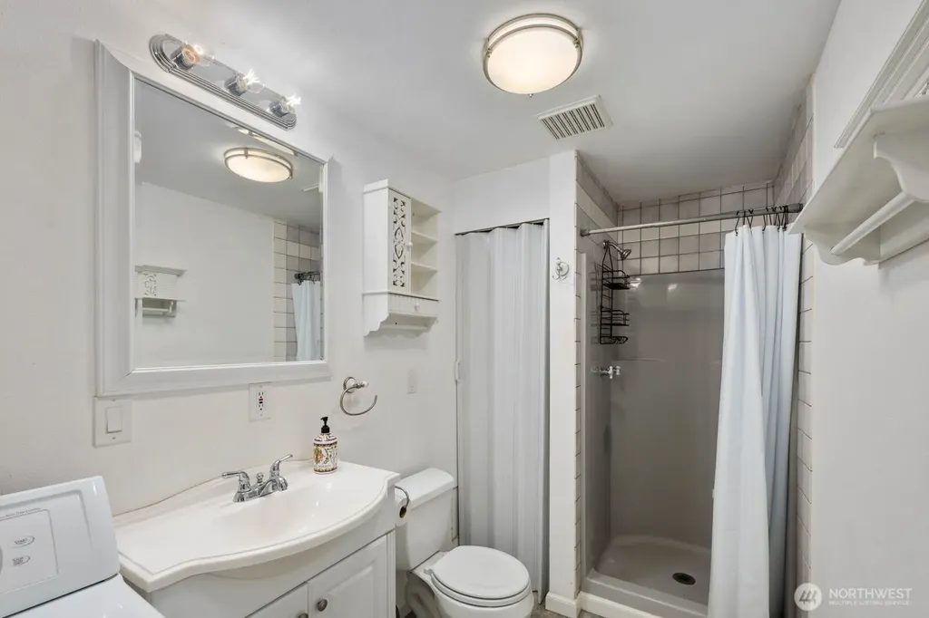 16464 239th Avenue SE Issaquah WA 98027