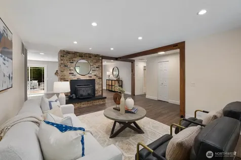 16464 239th Avenue SE Issaquah WA 98027