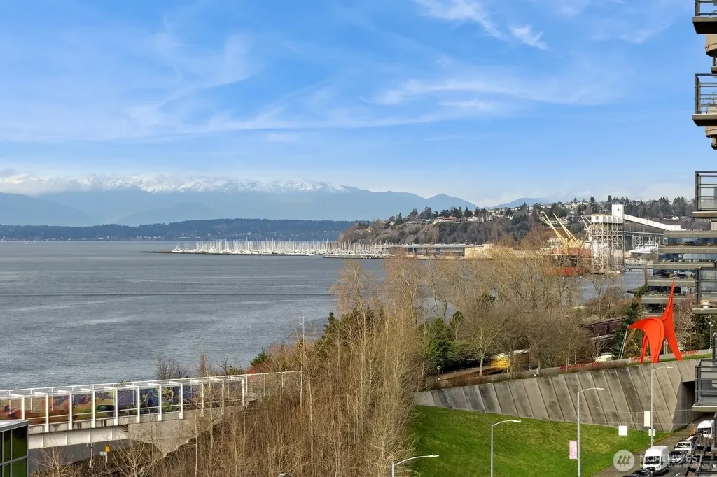 2716 Elliott Avenue Seattle WA 98121