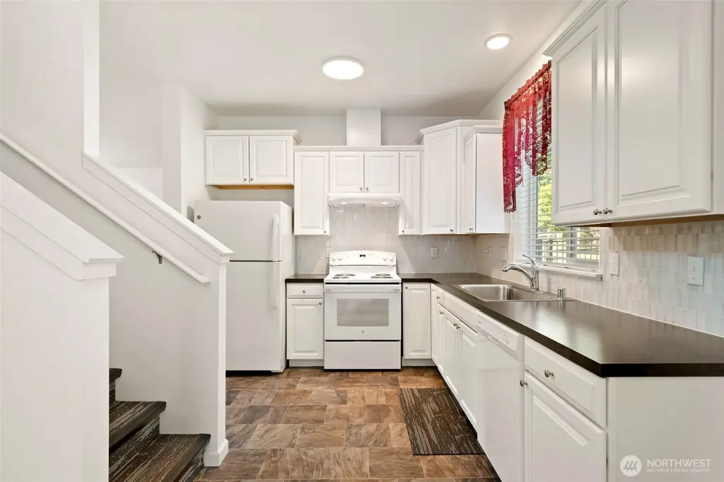 70 E Dabob Road Shelton WA 98584