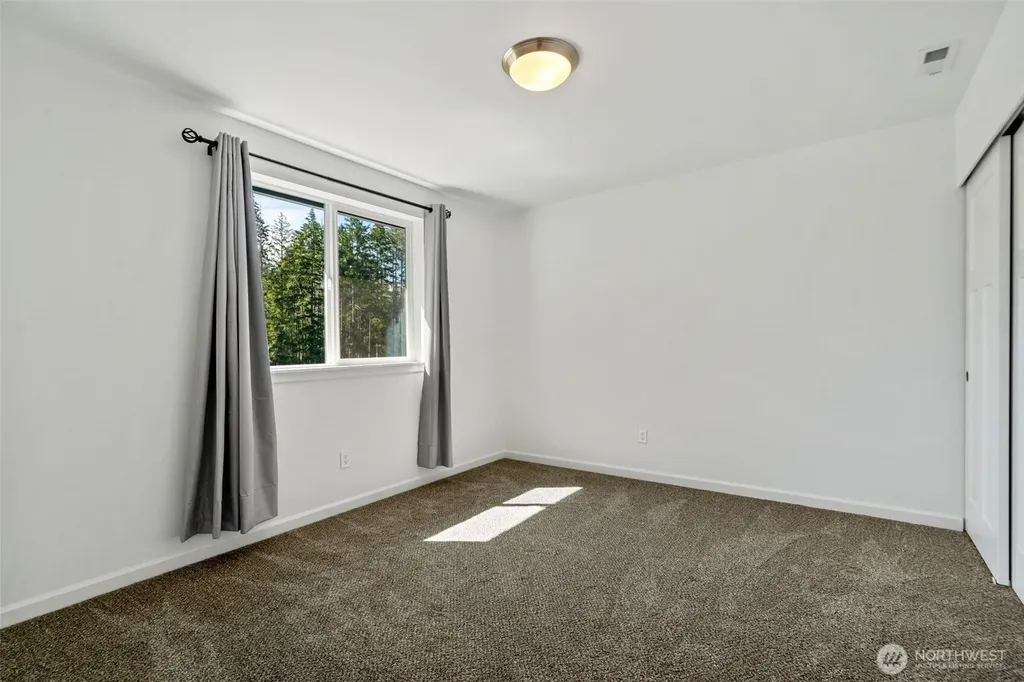 70 E Dabob Road Shelton WA 98584
