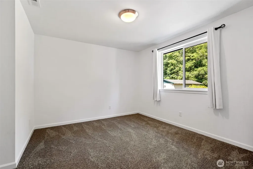 70 E Dabob Road Shelton WA 98584