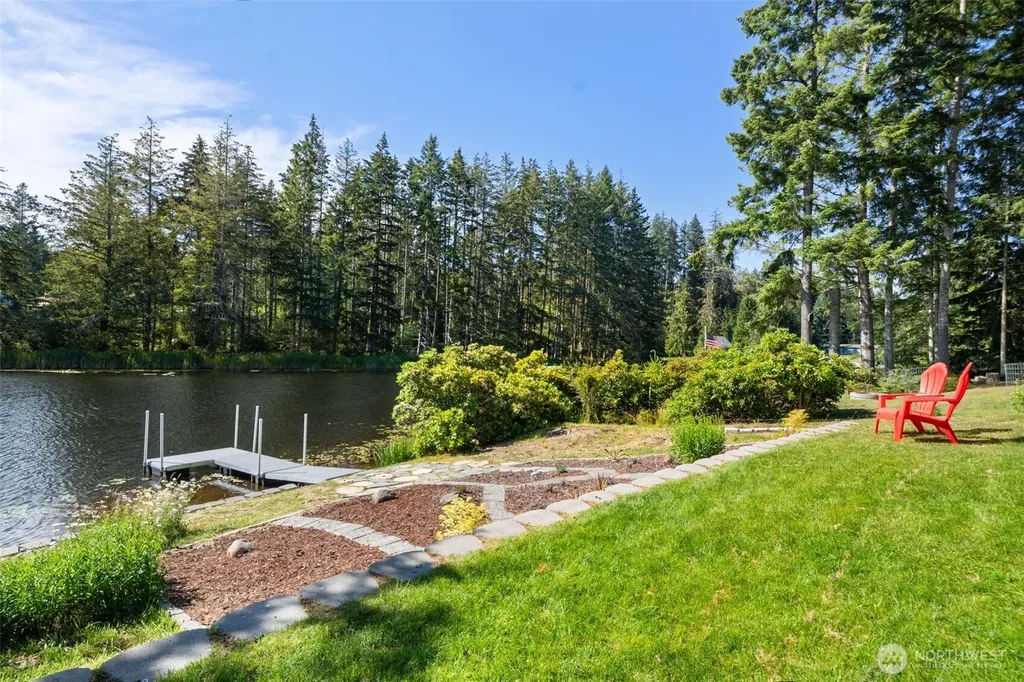 70 E Dabob Road Shelton WA 98584