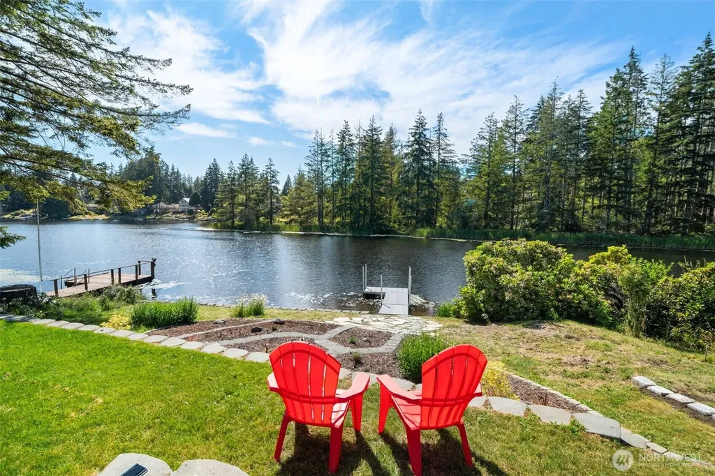 70 E Dabob Road Shelton WA 98584