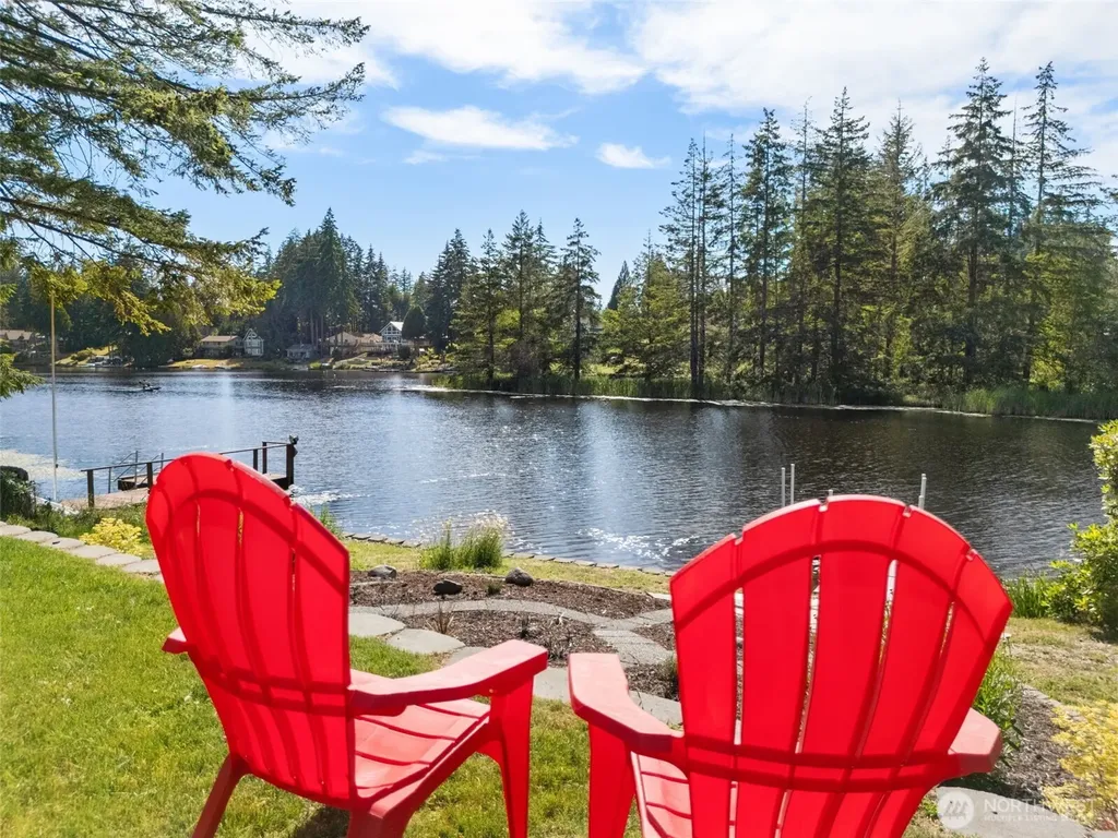 70 E Dabob Road Shelton WA 98584