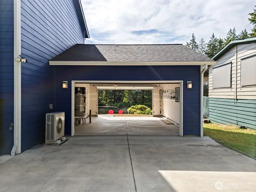 70 E Dabob Road Shelton WA 98584