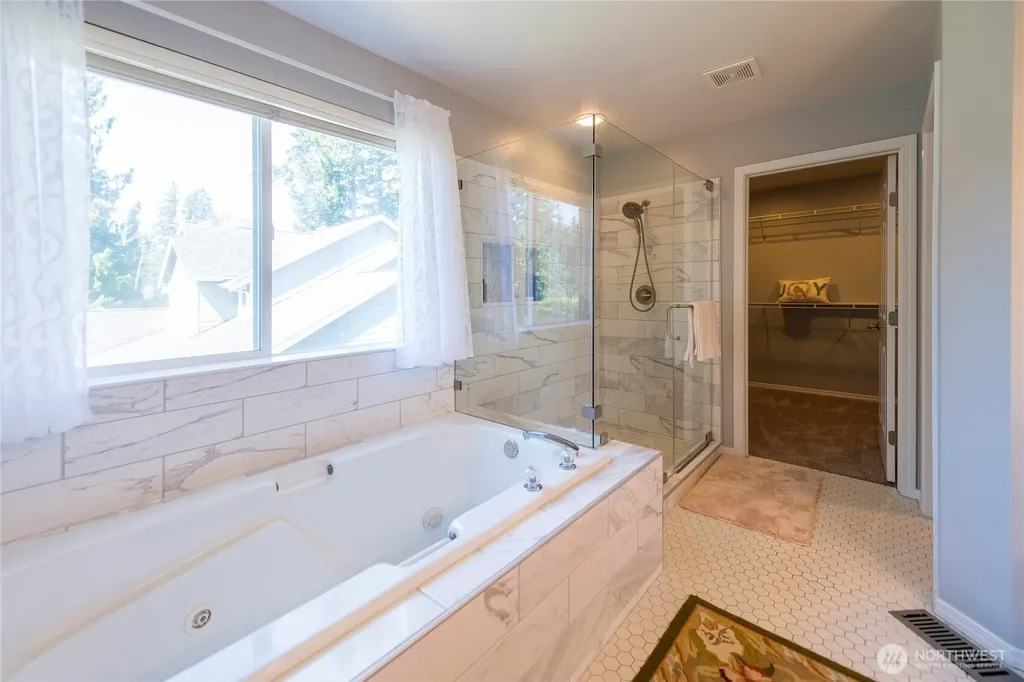 24412 214th Avenue SE Maple Valley WA 98038
