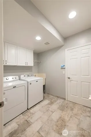 24412 214th Avenue SE Maple Valley WA 98038