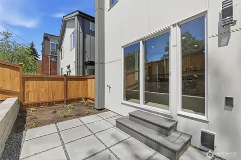 1401 29th Avenue Seattle WA 98122