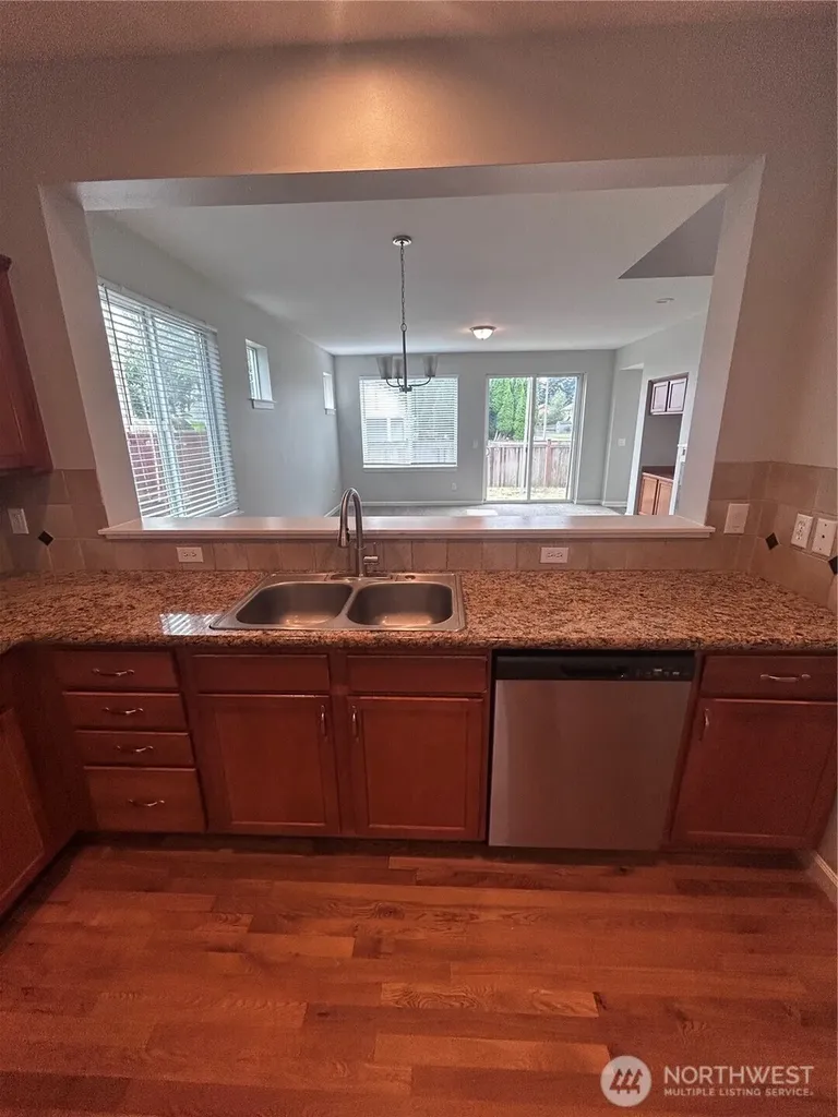1218 32nd Street NE Auburn WA 98002