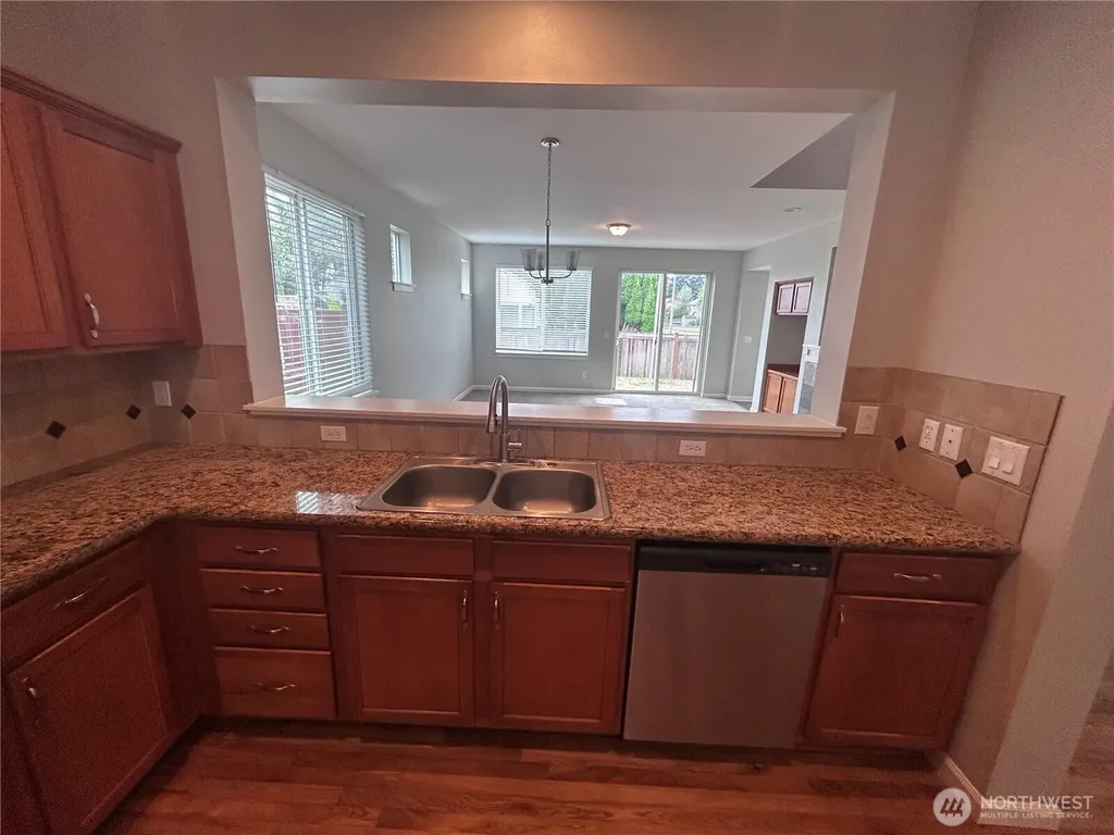 1218 32nd Street NE Auburn WA 98002