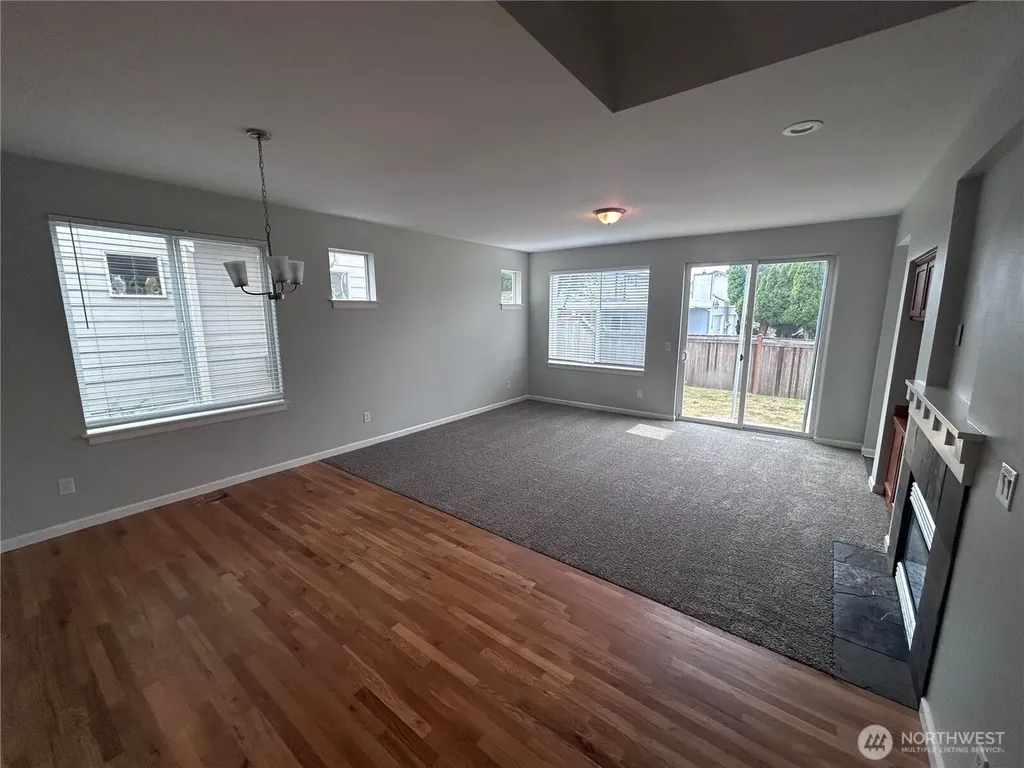 1218 32nd Street NE Auburn WA 98002