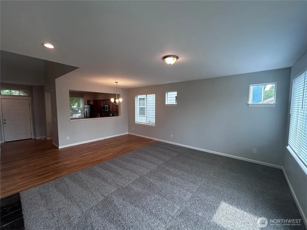 1218 32nd Street NE Auburn WA 98002
