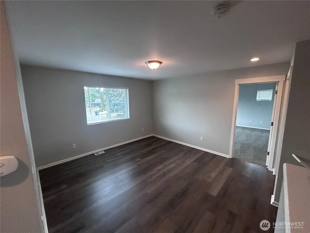 1218 32nd Street NE Auburn WA 98002