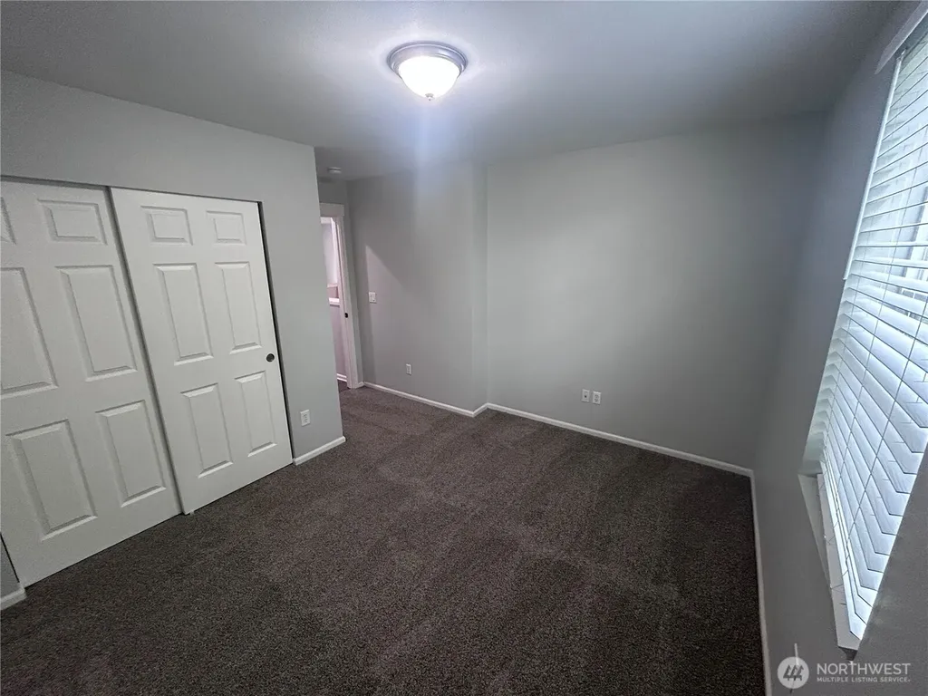 1218 32nd Street NE Auburn WA 98002