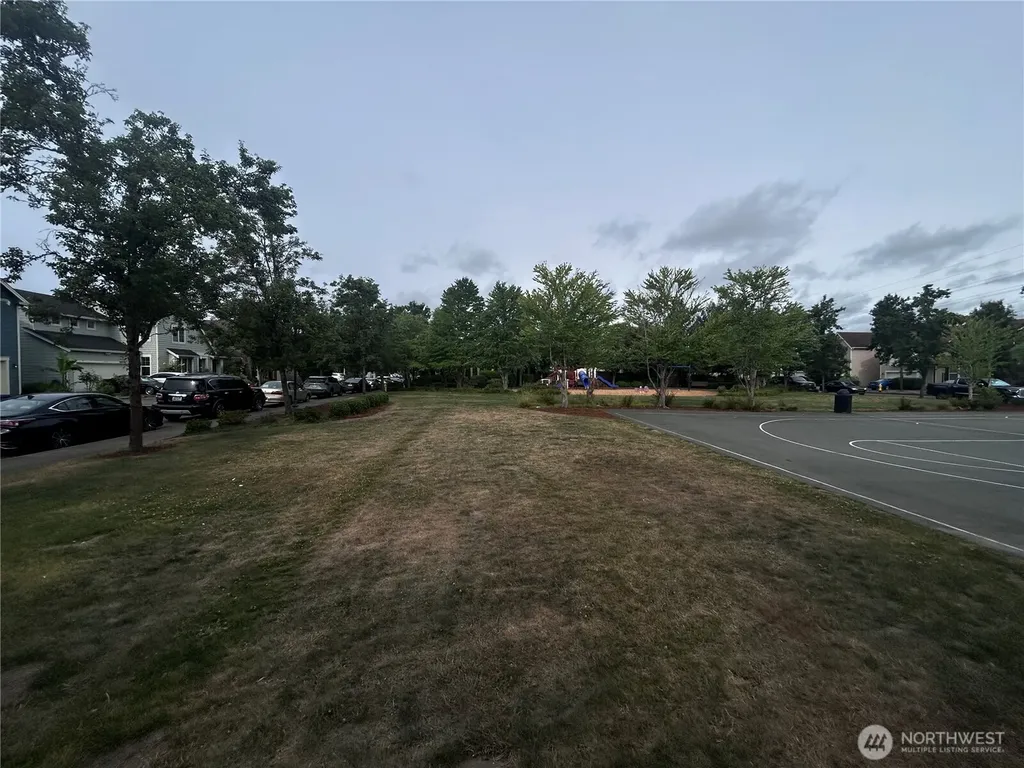 1218 32nd Street NE Auburn WA 98002