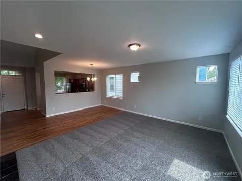 1218 32nd Street NE Auburn WA 98002