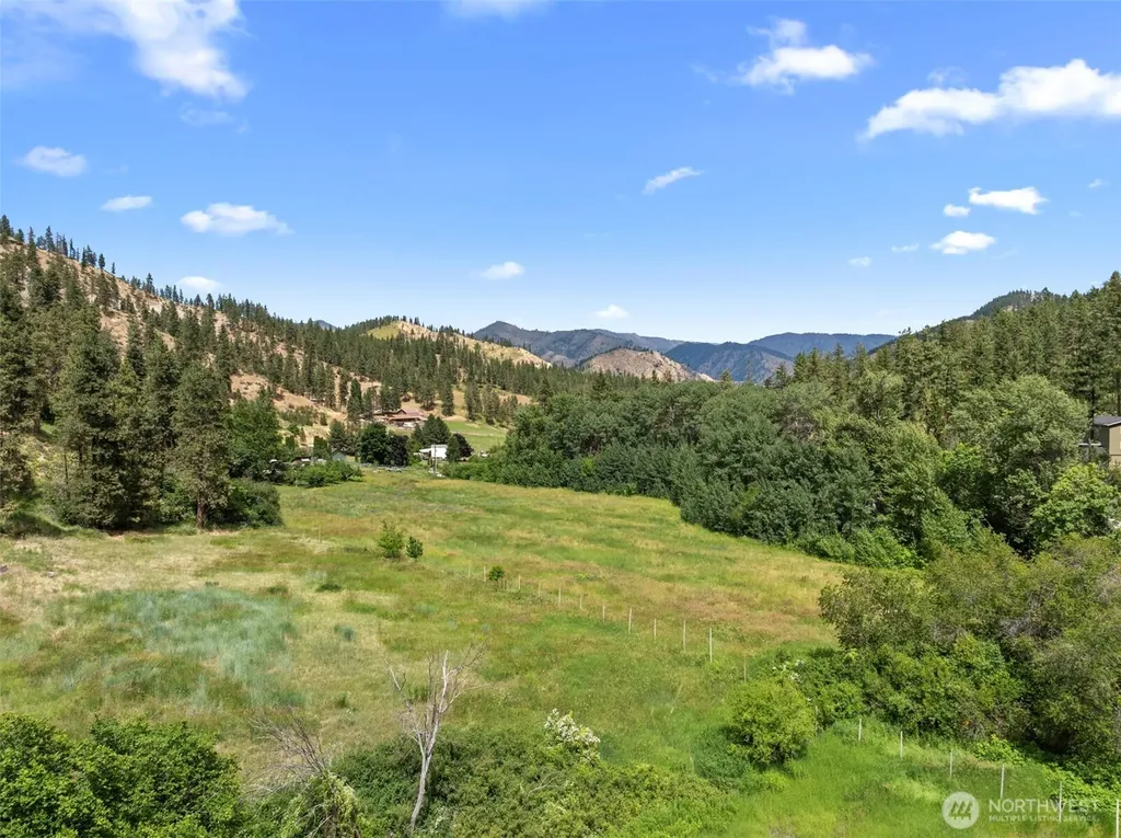 82 Karl Downs Lane Cashmere WA 98815