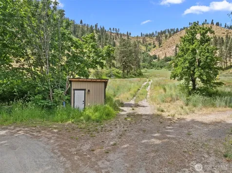 82 Karl Downs Lane Cashmere WA 98815