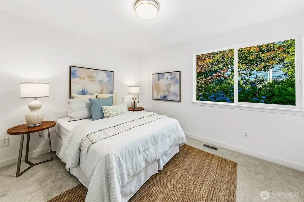 1426 18th Avenue Seattle WA 98122
