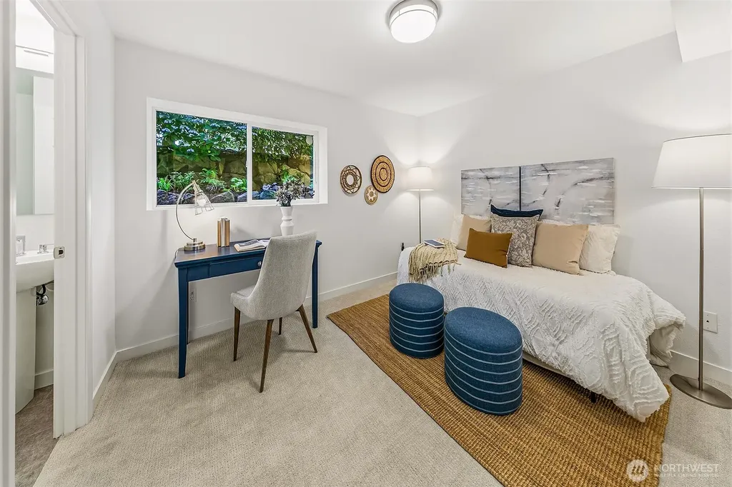 1426 18th Avenue Seattle WA 98122