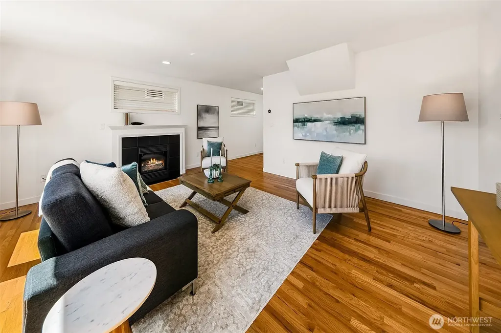 1426 18th Avenue Seattle WA 98122