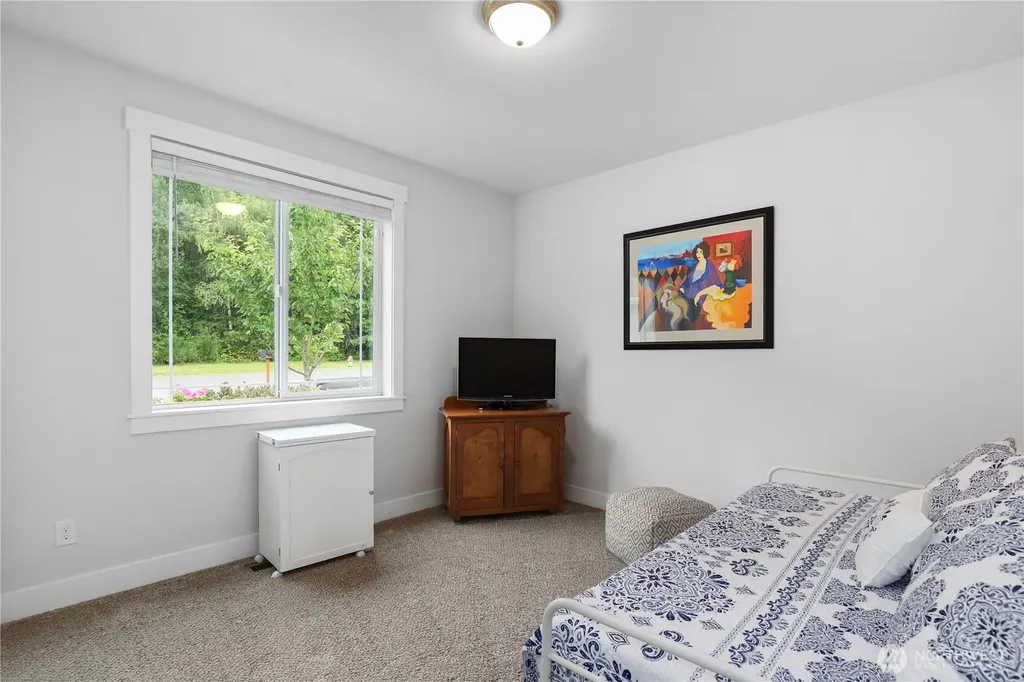 10135 Albany Park Lane SW Rochester WA 98579