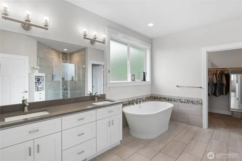10135 Albany Park Lane SW Rochester WA 98579