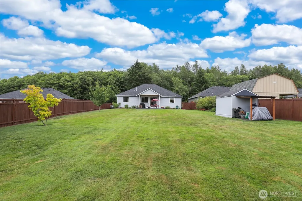 10135 Albany Park Lane SW Rochester WA 98579