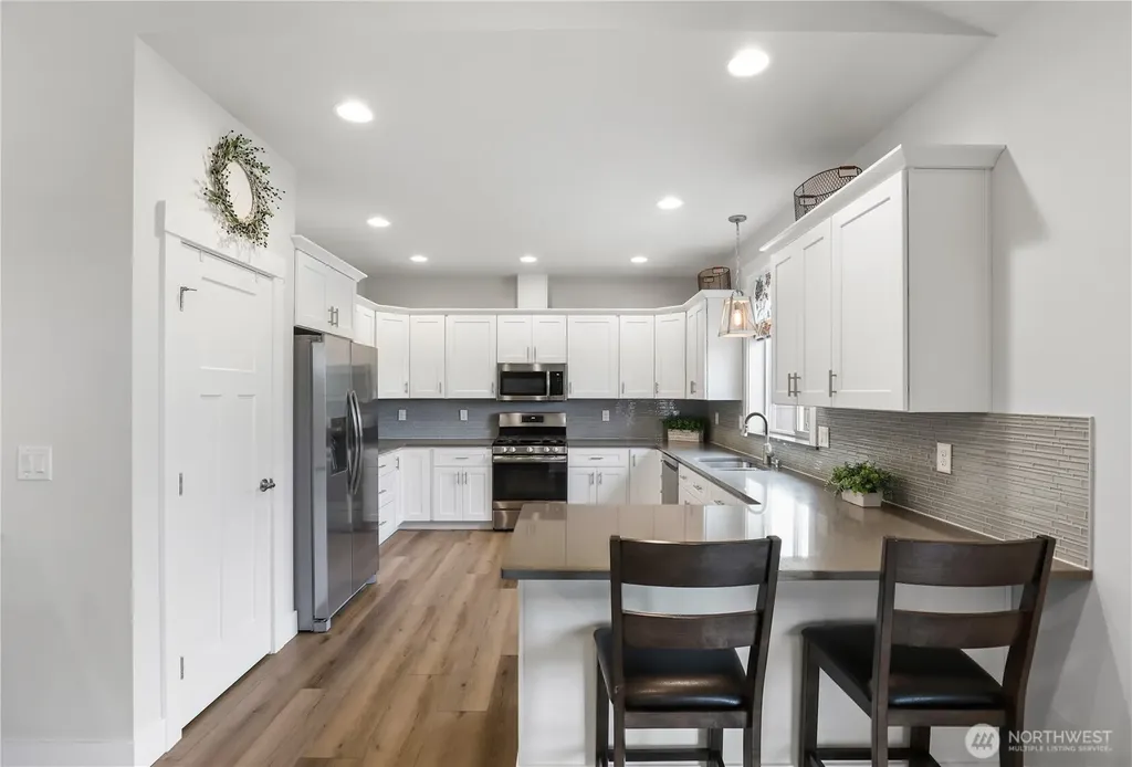 10135 Albany Park Lane SW Rochester WA 98579
