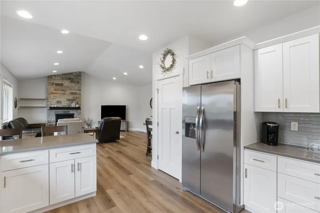 10135 Albany Park Lane SW Rochester WA 98579