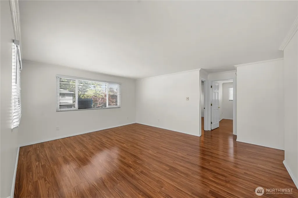 809 N 6th Street Renton WA 98057