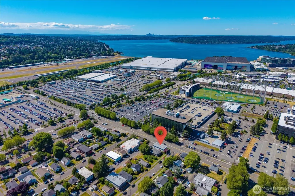 809 N 6th Street Renton WA 98057