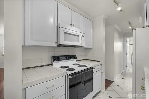 809 N 6th Street Renton WA 98057