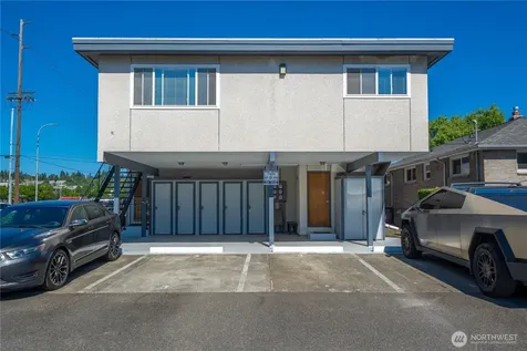 809 N 6th Street Renton WA 98057