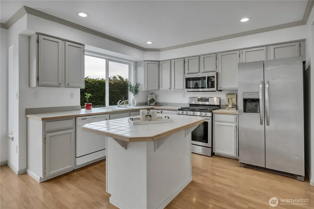 11746 SE 268th Street Kent WA 98030