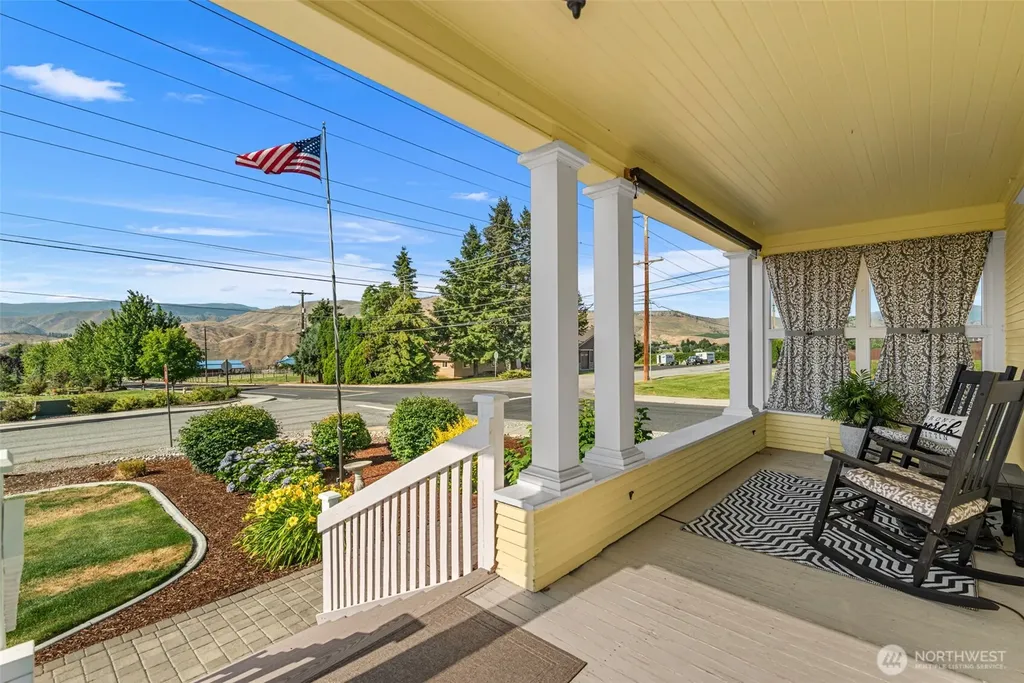 800 Autumn Crest Drive Wenatchee WA 98801