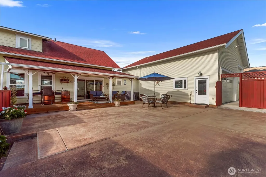 800 Autumn Crest Drive Wenatchee WA 98801