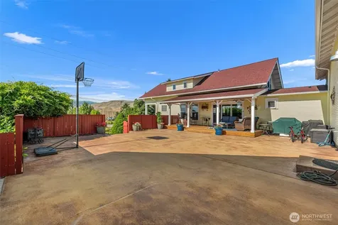 800 Autumn Crest Drive Wenatchee WA 98801