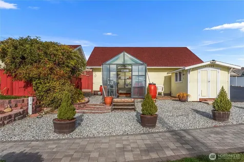 800 Autumn Crest Drive Wenatchee WA 98801