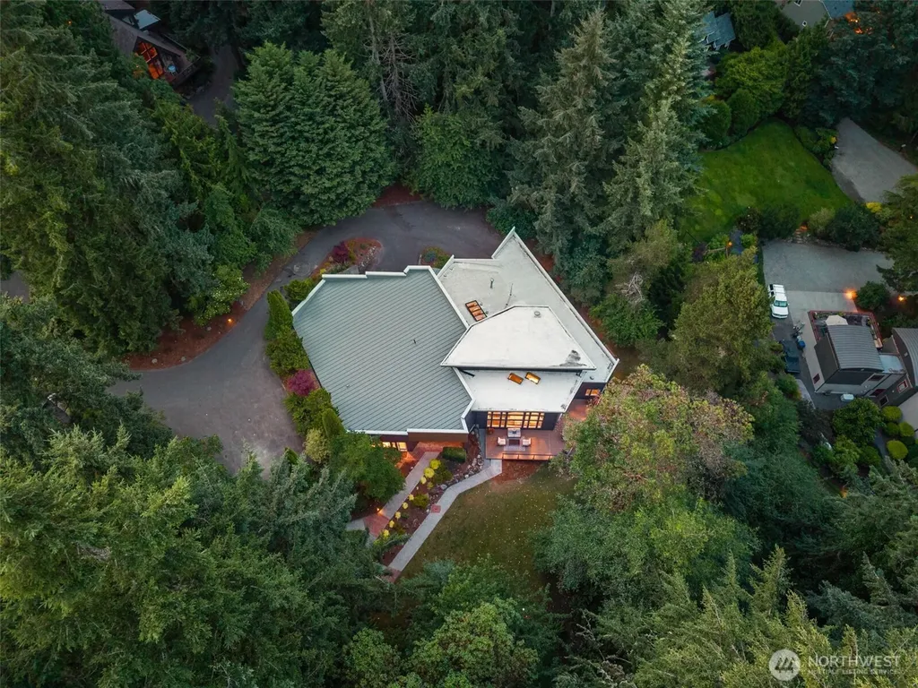 4456 Pinto Court NE Bainbridge Island WA 98110